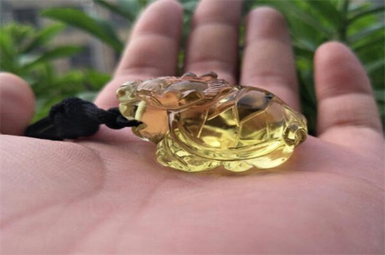 黄水晶佩戴禁忌