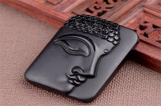 黑曜石和黄玉髓可以同时戴吗