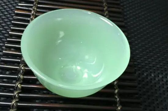 玉的密度一般是多少