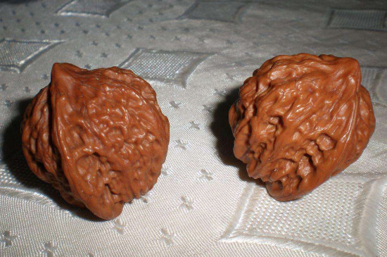 核桃盘玩步骤方法