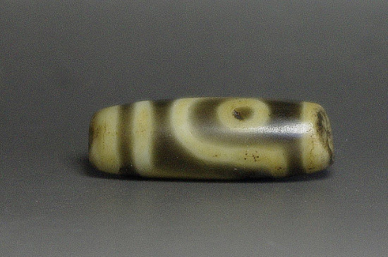 唐代真品天珠特征