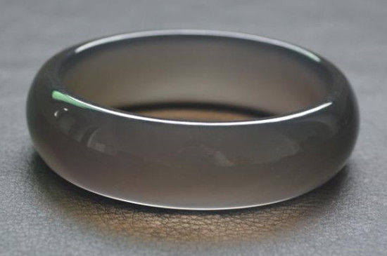 紫色玛瑙手镯一般多少钱，200～1000元左右