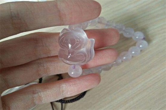 粉晶狐狸要藏着带吗